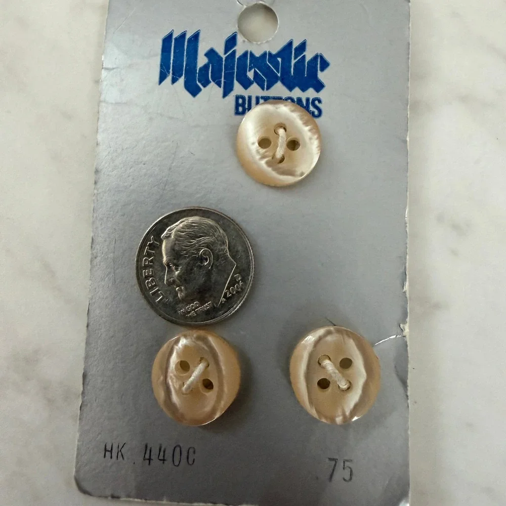 VTG Majestic‎ Buttons Lot 6 Cards 11ct Mixed Sizes Colors Japan Holland HK226A